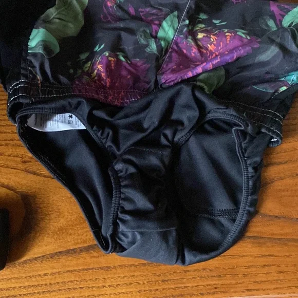 🎉HP👉Nike tropical flowered running shorts size XS - Picture 7 of 7